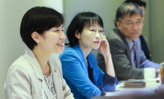 사회공헌 민·관 협력 활성화를 위한 간담회 갖는 현수엽 차관