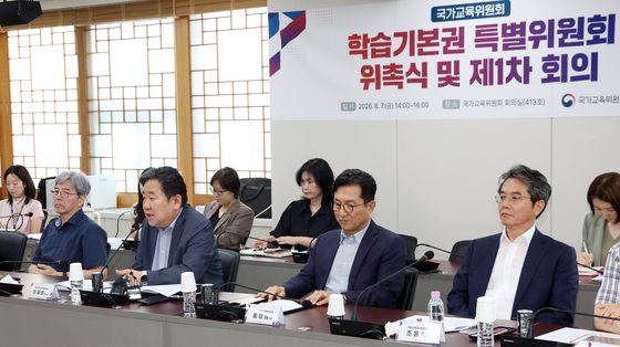 발언하는 이광호 국가교육위 학습기본권 특위원장