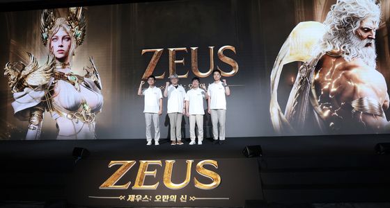 컴투스 신작 MMORPG '제우스: 오만의 신' 파이팅