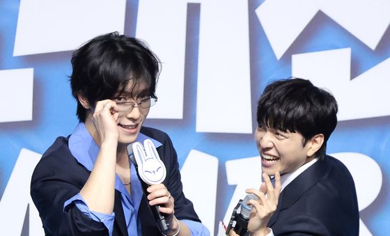 피철인·유재필, 눈빛 플러팅