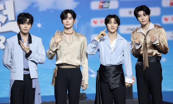 제로베이스원, 가요대전 출격