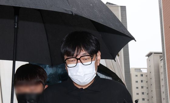 개그맨 이진호, 상습도박·음주운전 혐의 징역 1년6월 집행유예 3년
