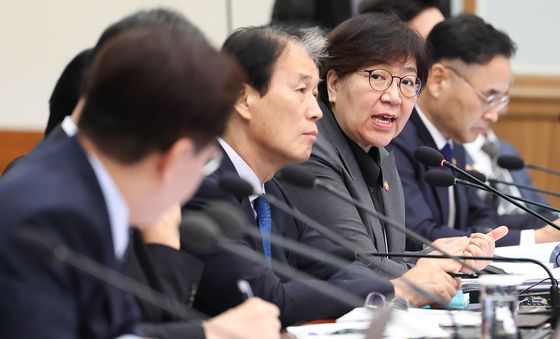 발언하는 정은경 보건복지부 장관