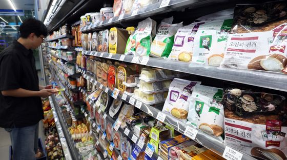 책 한 권 닮은 빵…GS25 '민음사빵' 인기