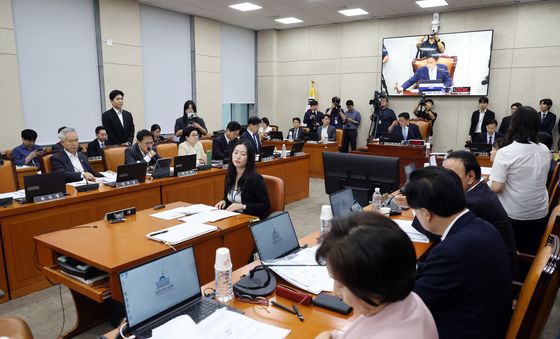 국회 행안위 전체회의