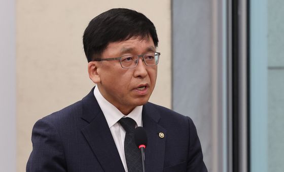 인사말하는 강동원 선관위 사무총장 직무대행