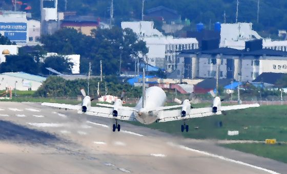 다시 날개펼친 해군 P-3CK 해상초계기