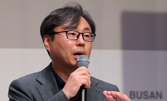 세부 계획 소개하는 정한석 집행위원장
