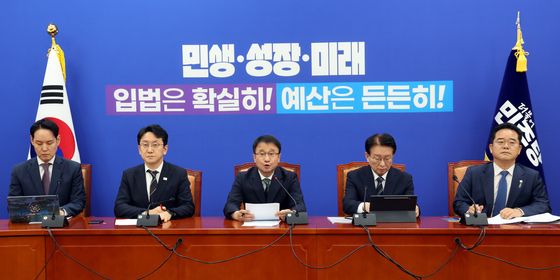 발언하는 한병도 원내대표