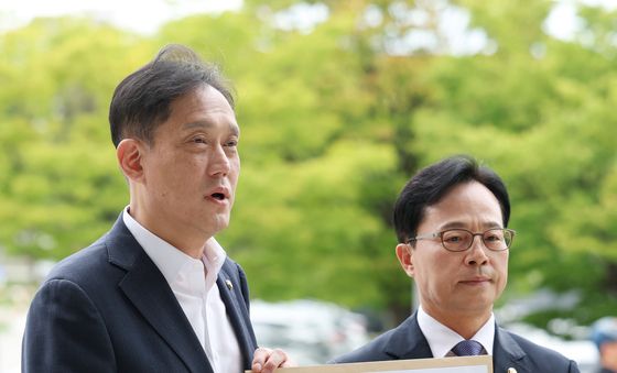 'ETF 레버리지 사태' 김용범·이찬진·이억원 고발장 든 野