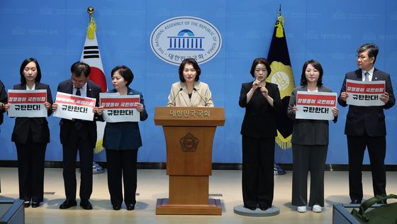 김정재 위원장 독단 운영 비판하는 성평등위
