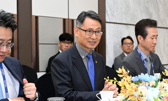 간담회 주재하는 허장 차관