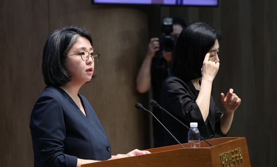 기자회견하는 용혜인 후보자