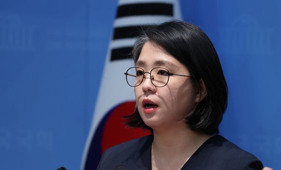 용혜인 후보자  "의원·국무위원 겸직 법률이 허용…다른 잣대 동의 어려워"