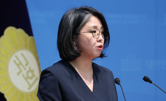 기자회견하는 용혜인 후보자