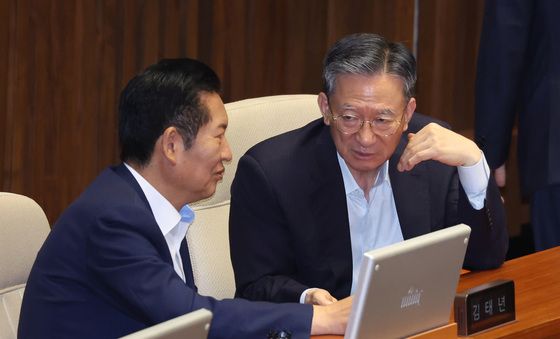대화하는 정청래·정성호