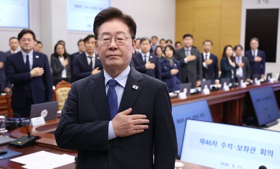 이재명 대통령, 대수보 국민의례