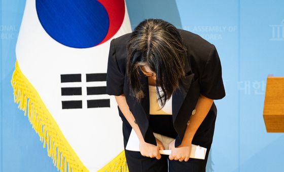 용혜인, 결국 사퇴