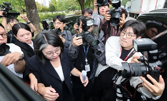 차량에 오르는 용혜인 후보자