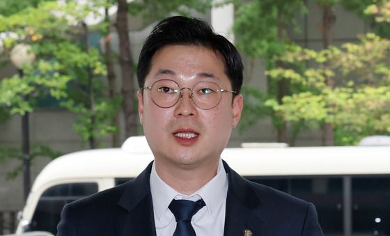 김동아 의원, 한동훈 수사자료 유출 의혹 고발인 조사 출석