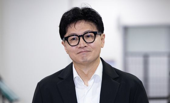 미소 띈 한동훈