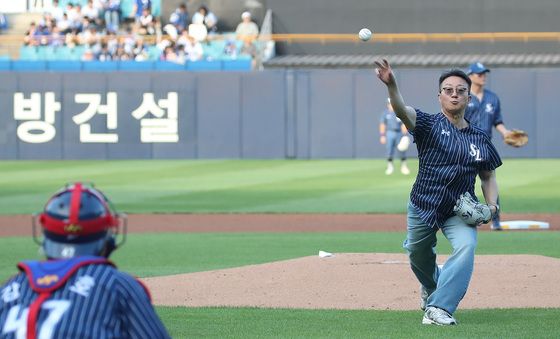 시구하는 노희목 대구시한의사회장