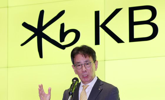소감 밝히는 이재근 KB금융 차기 회장 후보자