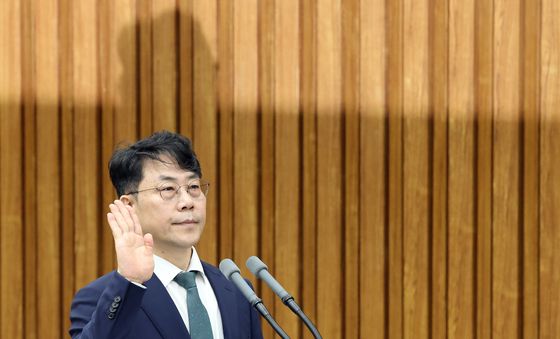 김성수 대법관 후보자 '선서'
