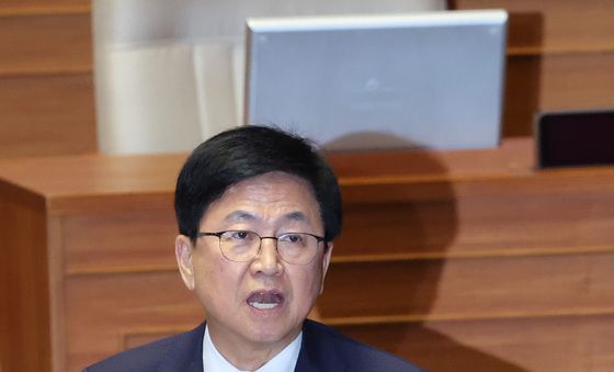 최교진 장관, 수시 원서접수 먹통 관련 답변