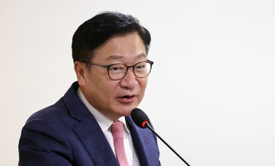 축사하는 정점식 원내대표