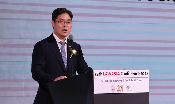 환영사하는 김정욱 대한변협 회장