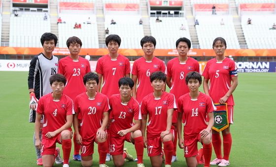 경기 나서는 북한 여자축구 대표팀 선수들