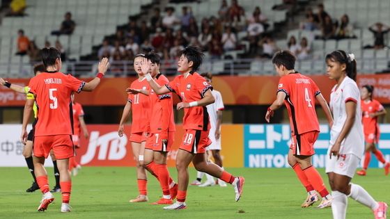 2점차로 앞서가는 대한민국
