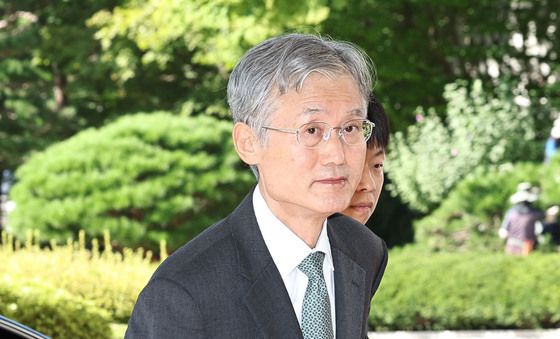 조희대 대법원장 출근길