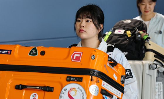 입국하는 오예진