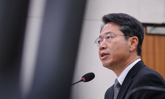 답변하는 김승원 법무장관 후보자