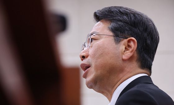 김승원 법무장관 후보, 의원 질의 답변