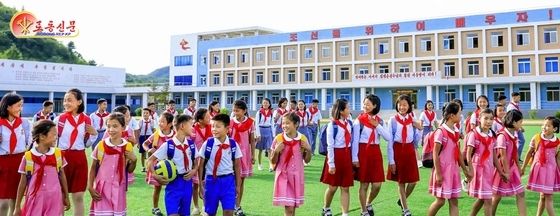 北 "온 나라가 부러워하는 삼광리"