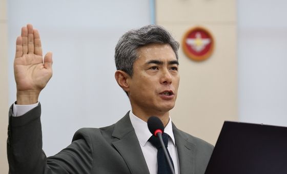 인사청문회 선서하는 강신철 국방부 장관 후보자