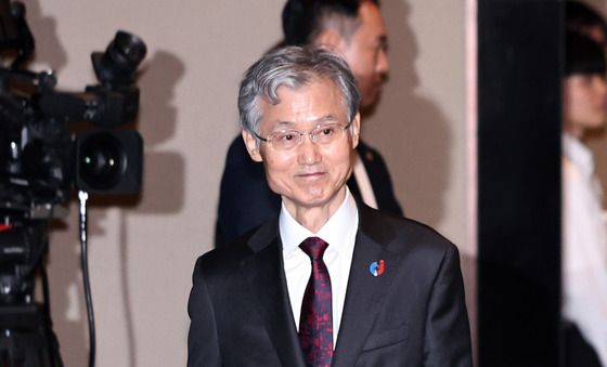 행사장 입장하는 조희대 대법원장