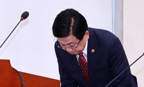 최교진 장관 “입시정책·관리 책임자로서 매우 무거운 책임감”