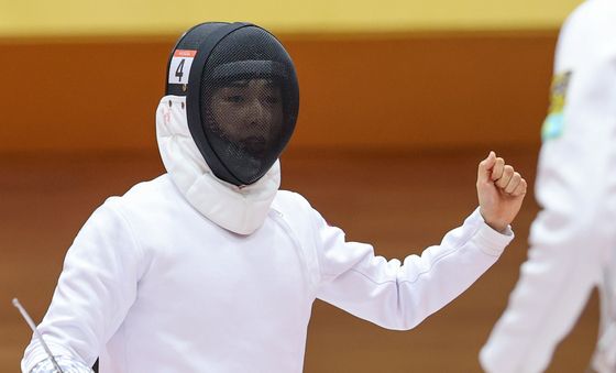전웅태 '주먹 불끈'