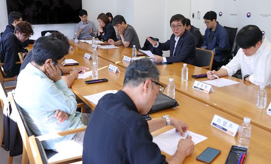 최휘영 장관, 문화예술정책자문위원회 대중문화 분과 4차 회의