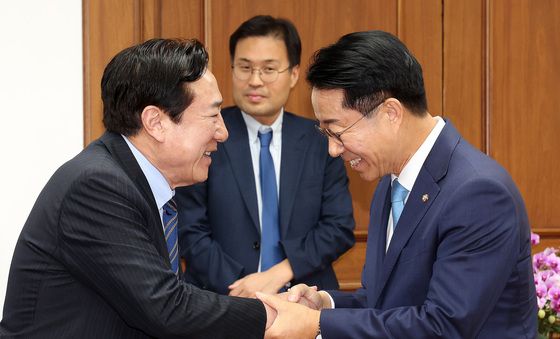 조정식 국회의장 예방한 김기문 중기중앙회장