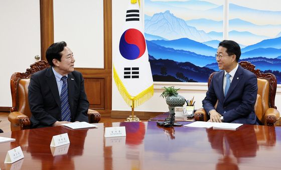 중소기업계 대표단 접견하는 조정식 국회의장