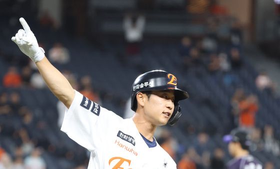 한화 박정현 동점 홈런 쾅!