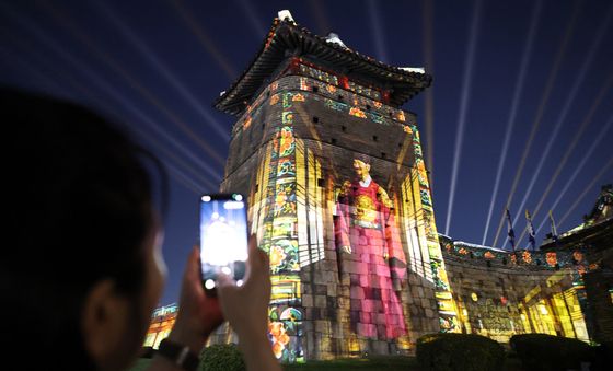 수원화성, 빛으로 피어난다…2026 수원화성 미디어아트