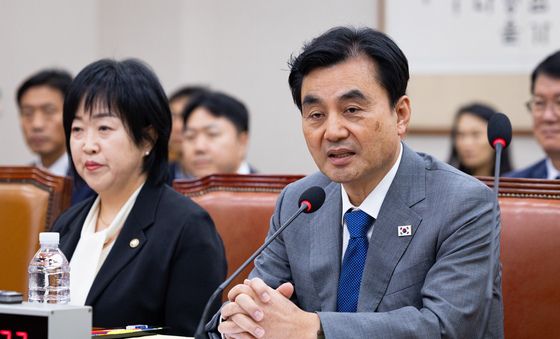 법사위 출석한 안규백 국방부 장관