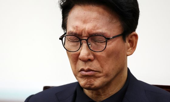 김민석 대표 '고심'