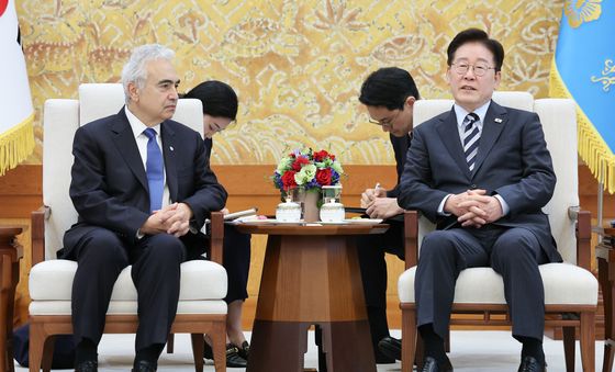 파티 비롤 국제에너지기구(IEA) 사무총장 접견하는 이재명 대통령